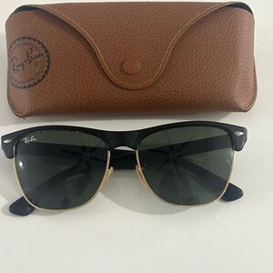 Ray-Ban Black and Gold Sunglasses with Green Lenses